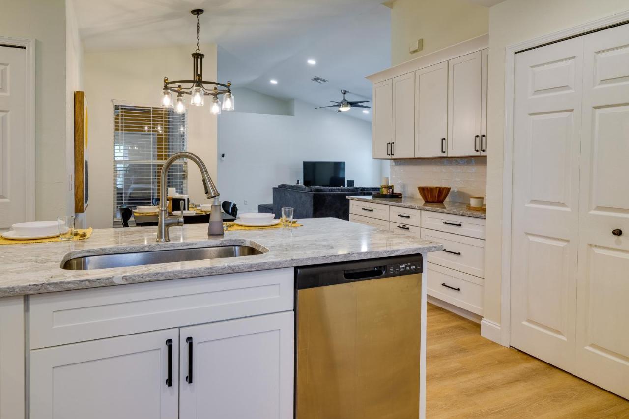 Pet-Friendly Cape Coral Vacation Rental With Lanai! Ngoại thất bức ảnh